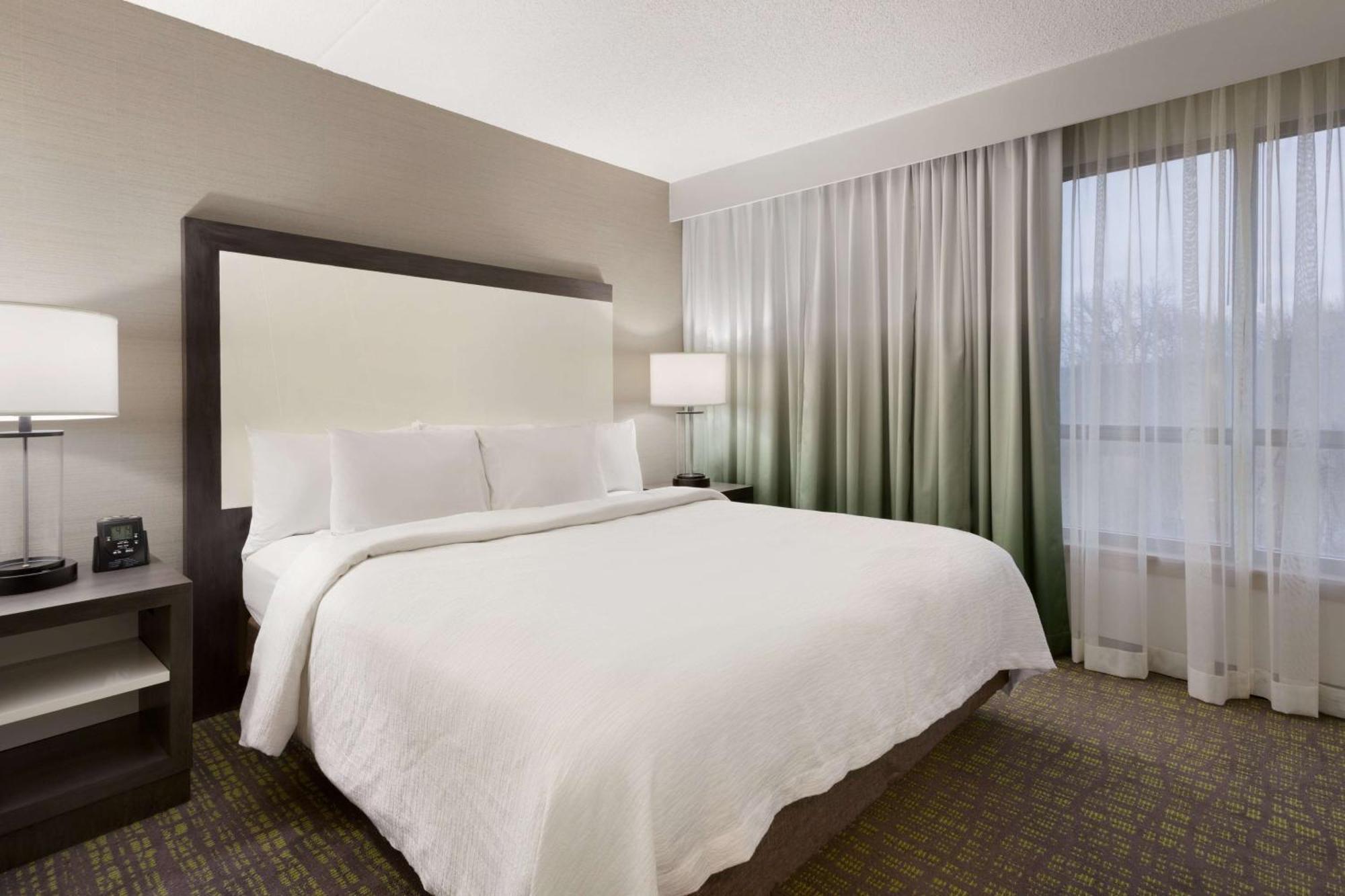 Embassy Suites Newark - Wilmington/South Exterior foto